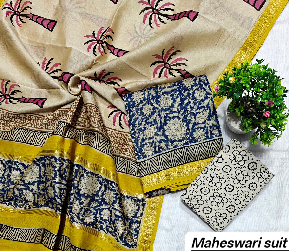 Maheshwari Silk Zari Border Suit 20