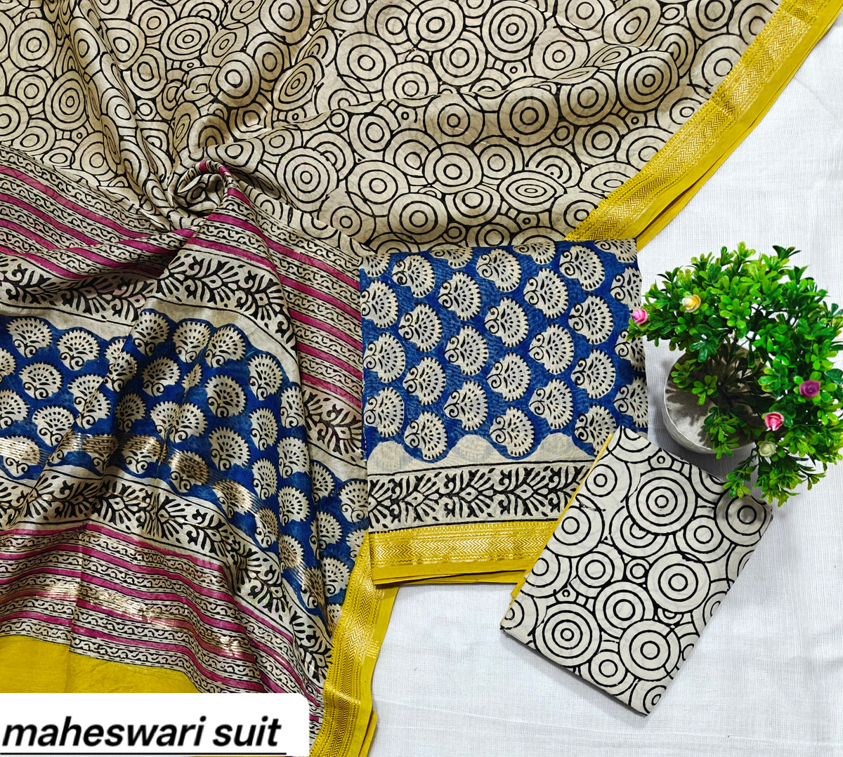 Maheshwari Silk Suit 8