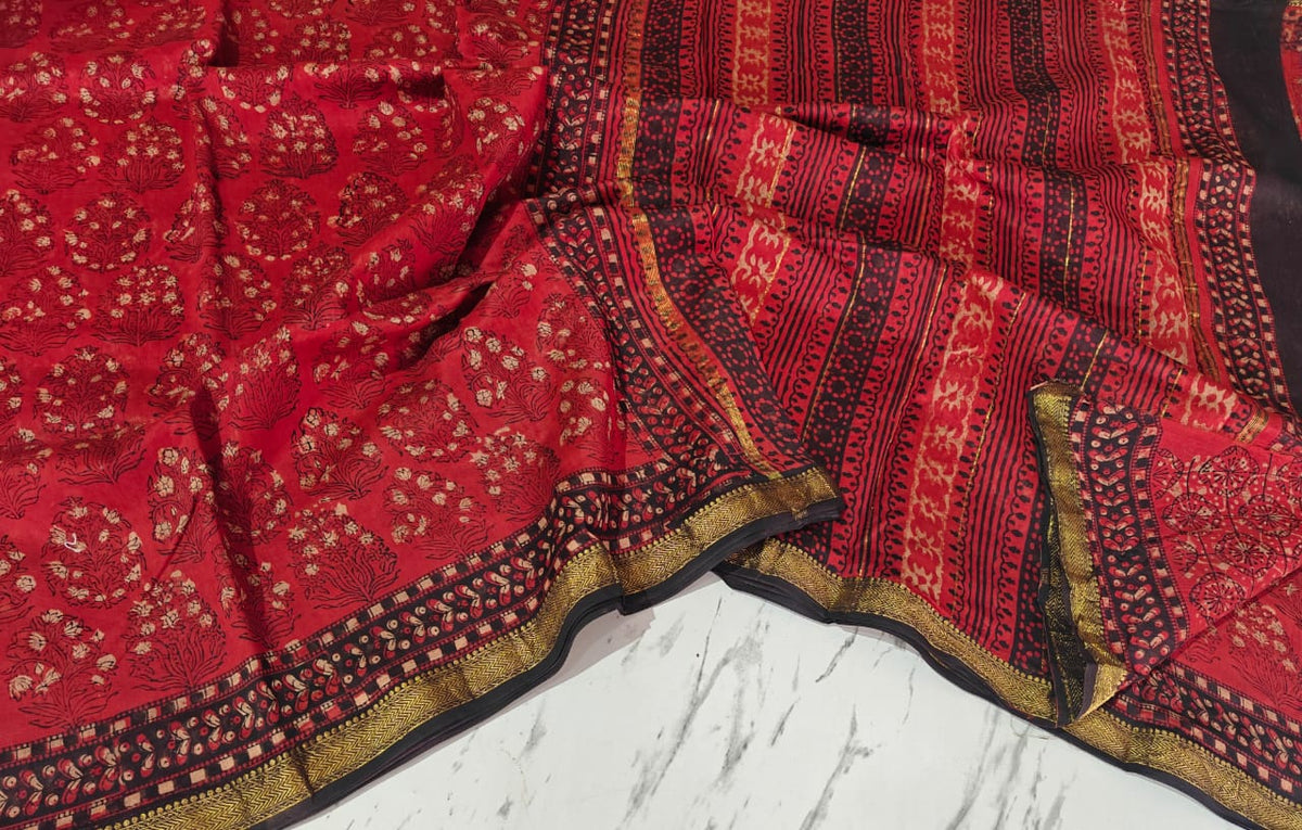 Maheshwari Saree  Red & Black 11