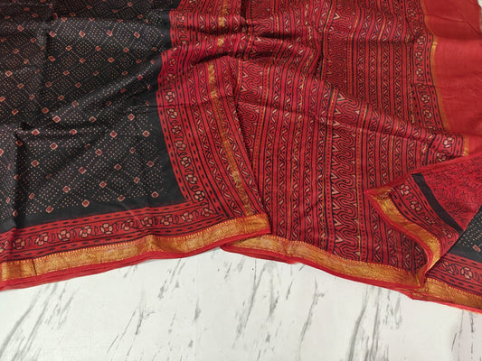 Maheshwari Saree  Red & Black 19