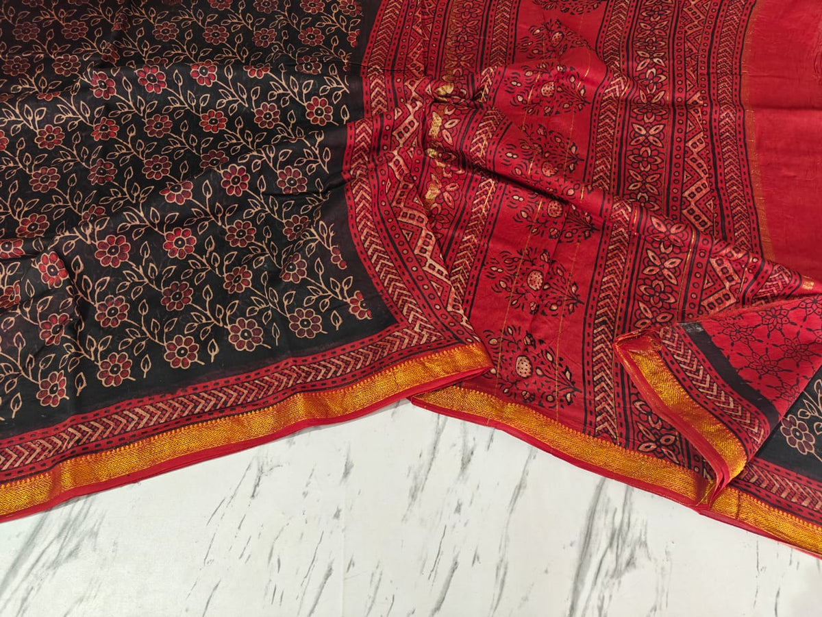 Maheshwari Saree  Red & Black 8