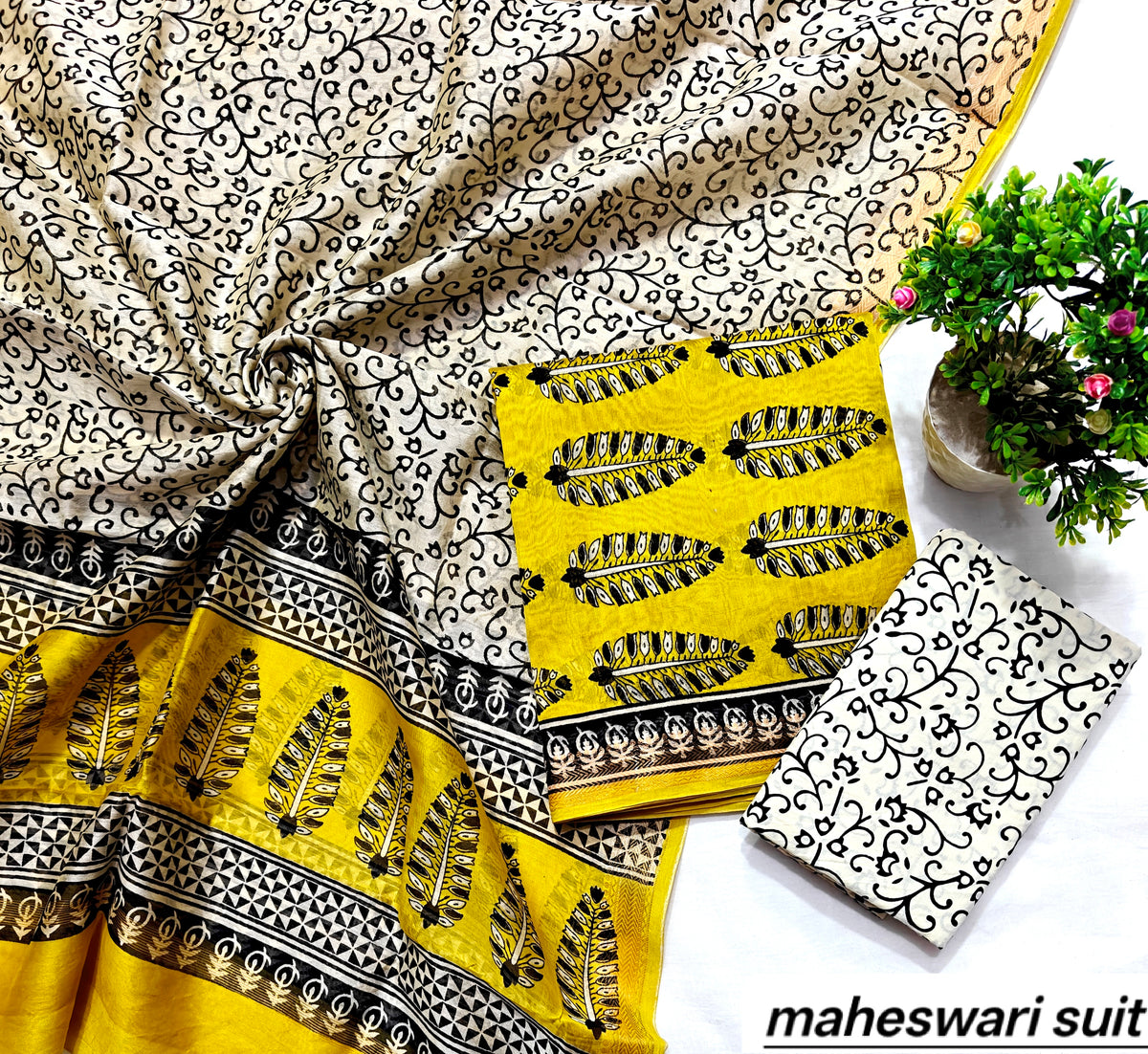Maheshwari Silk Zari Border Suit 13